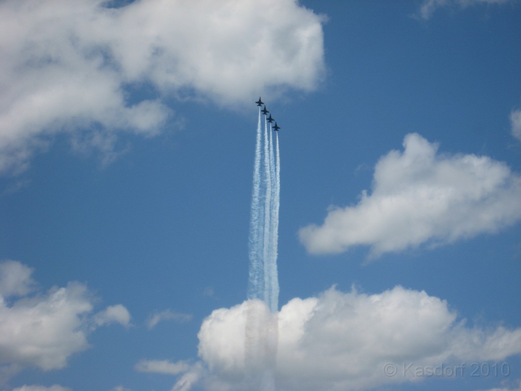 Michigan TC 2010-07 1835.jpg - The Michigan West Coast Tour of July 2010. From Luddington State Park to Traverse City for the Cherry Festival!